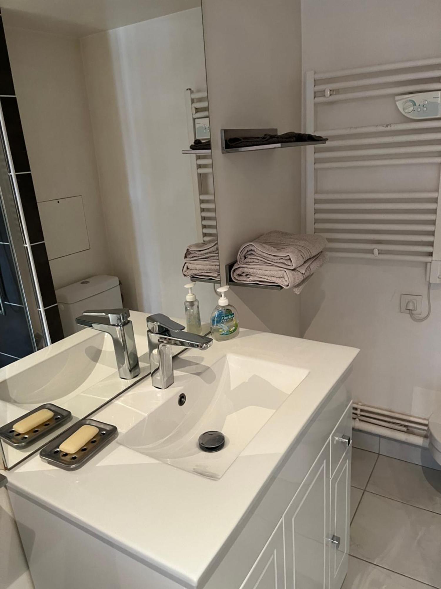 סן-ז'רמן-אן-לה Bel Appartement Chic Et Cosy 78100 מראה חיצוני תמונה